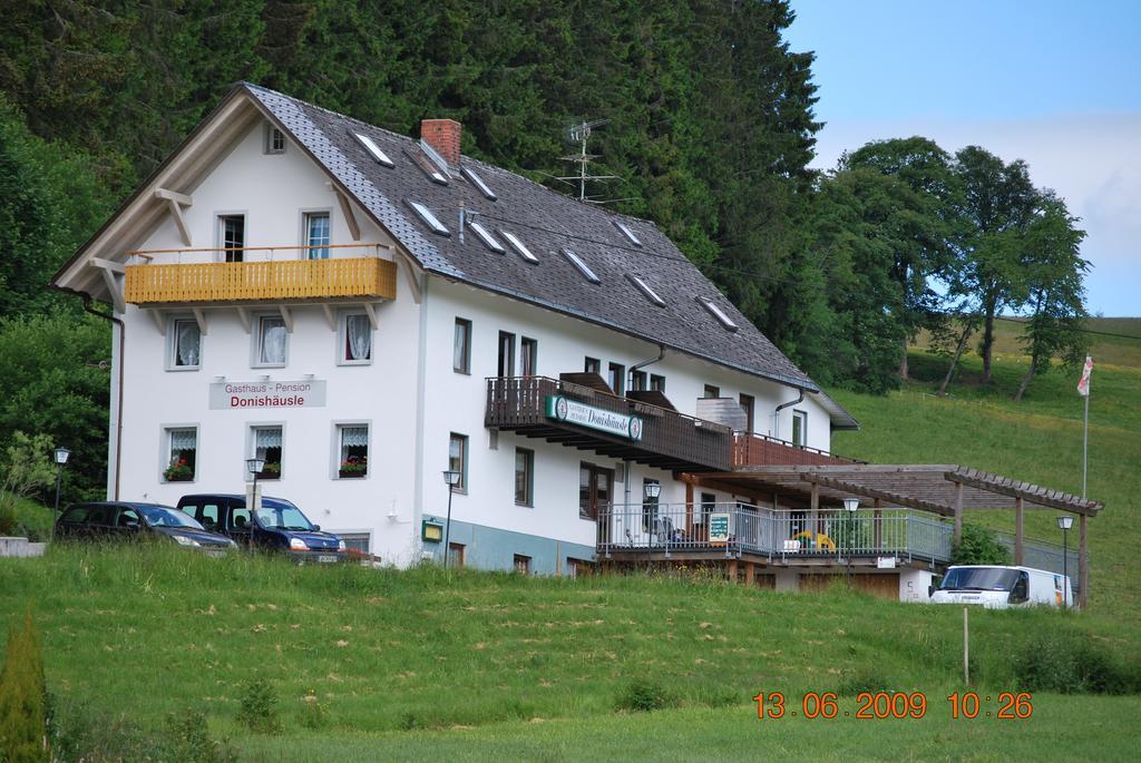 Gasthaus Pension Donishausle Тітізе-Нойштадт Екстер'єр фото